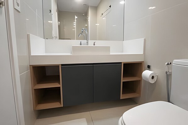 Apartment | Bathroom