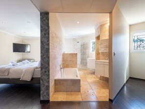 Room - 205 sqm Villa with Heated Pool – Near Cannes (Mouans-Sartoux)