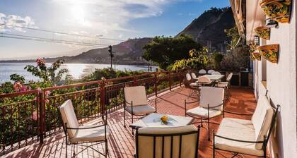 TámuTaormina | Luxury Sea & Etna Views Duplex