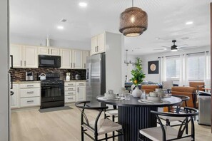 Fridge, microwave, oven, stovetop - Country Club Spot: Pool & Games Steps from Strip! (Henderson)