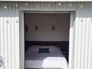 3 bedrooms - Modern house in a quiet location near downtown and the beaches (FOURAS)