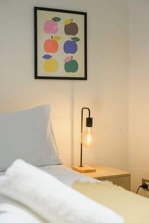1 bedroom, iron/ironing board, WiFi, bed sheets - KozyGuru | Newtown | Elegant Urban Sanctuary (Newtown)