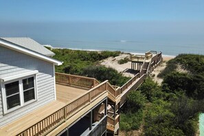 Property grounds - Anna - Corolla, Ocean Sands, Oceanfront, 4 Bedrooms, Ocean Views, Private Walkway to the Beach (Corolla)
