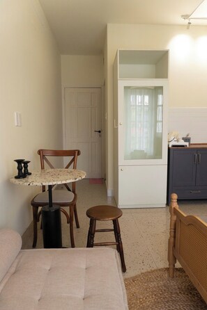 Living area - balcony  Studio (Thành phố Hồ Chí Minh)