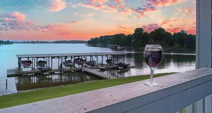 Sunset Cove - Waterways lakefront retreat with boat slip, pool & beach - dogs OK