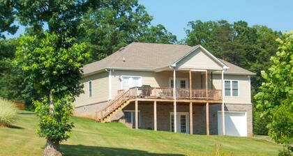 Orr at Waterways - Great home with powered dock, boat launch, outdoor pool, & beach