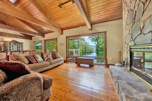 TV, DVD player, books, video library - The Main House - Lakefront home with private hot tub & balcony (Huddleston)