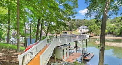 Lakefront Tranquility - Lakefront home with views, private hot tub/dock, deck, Free Wifi