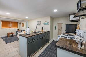 Private kitchen - 9 Units • Shared Courtyard • Sleeps 26 (St. Petersburg)