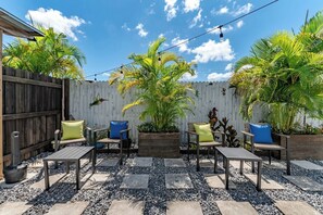 Terrace/patio - 9 Units • Shared Courtyard • Sleeps 26 (St. Petersburg)