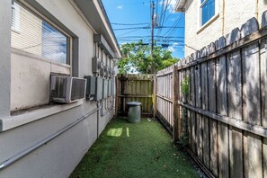 Property grounds - 9 Units • Shared Courtyard • Sleeps 26 (St. Petersburg)