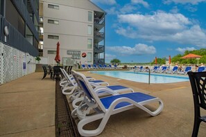 Pool - Cozy Lakefront Condo w/ 10x24 Slip & Fishing (Osage Beach)