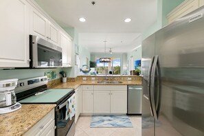 Fridge, microwave, oven, stovetop - Two King Suites - Island Retreat (Marco Island)