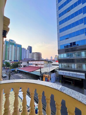 Deluxe Double Room, 1 King Bed, City View | Terrace/patio - A Z Hotel Phnom Penh (Phnom Penh)