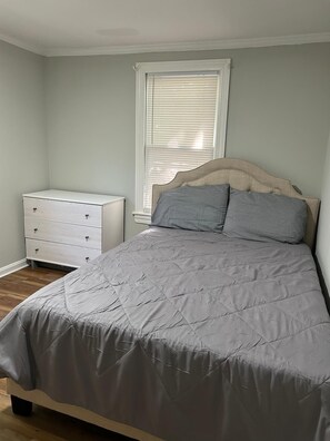 Room - Hidden Gem (Athens)