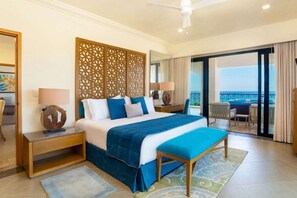 2 bedrooms, iron/ironing board, WiFi, bed sheets - 2BD/2.5BA condo on the beach in beautiful San José del Cabo with AC and gym (San José del Cabo)