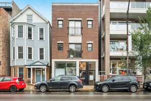 Exterior - Test Property For Now (Chicago)