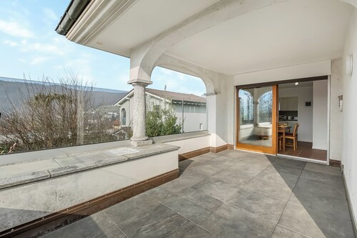 Casa Di Bea - Lugano 1BR with Terrace & Parking, Lugano, Switzerland