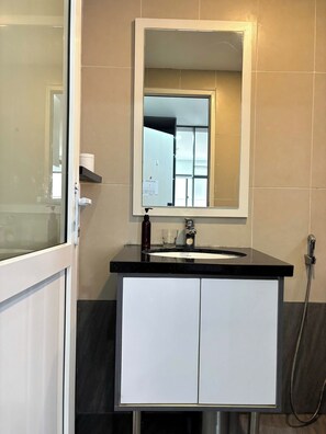 Estudio, no fumadores, cocina | Baño