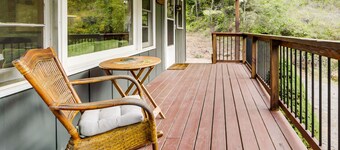 Pet Friendly Riverfront Home near WCU! Trout fishing near Cullowhee & Smoky Mtns