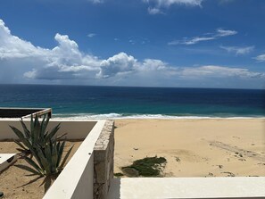 Beach - Luxury Spacious 4-bedroom condo in brilliant Cabo San Lucas w/ hot tub (Cabo San Lucas)