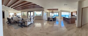 Interior - Luxury Spacious 4-bedroom condo in brilliant Cabo San Lucas w/ hot tub (Cabo San Lucas)
