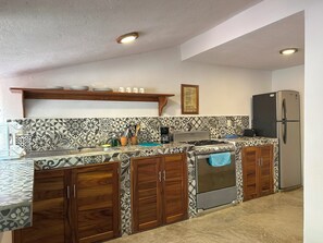 Private kitchen - Vrbo Property (Brisas de Zicatela)