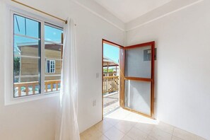 Interior - Charming single-level apartment with kitchenette and great location (Caye Caulker)