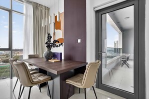 House, Accessible - Silkhaus Modern 2bdr Flat in Julphar Tower (Abu Dhabi)