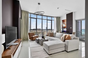 House, Accessible - Silkhaus Modern 2bdr Flat in Julphar Tower (Abu Dhabi)