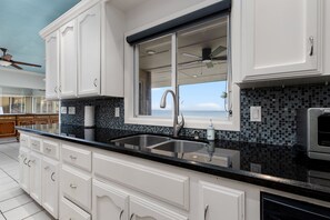 Fridge, microwave, oven, dishwasher - Ground floor Madre walk out w/boat slip! (South Padre Island)