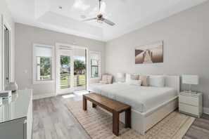 5 bedrooms, iron/ironing board, WiFi, bed sheets