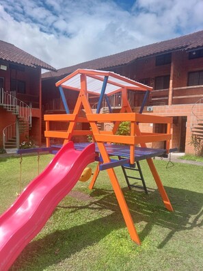 Children’s area - Gaspar Beach House - excellent location in Ubatuba! (Ubatuba)