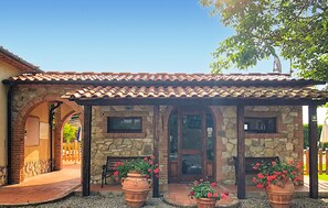 Exterior - Lovely apartment in Montecatini Val di Cecina (Montecatini Val di Cecina)