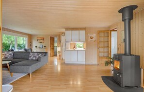 Interior - Awesome home in Dannemare with WiFi (Dannemare)