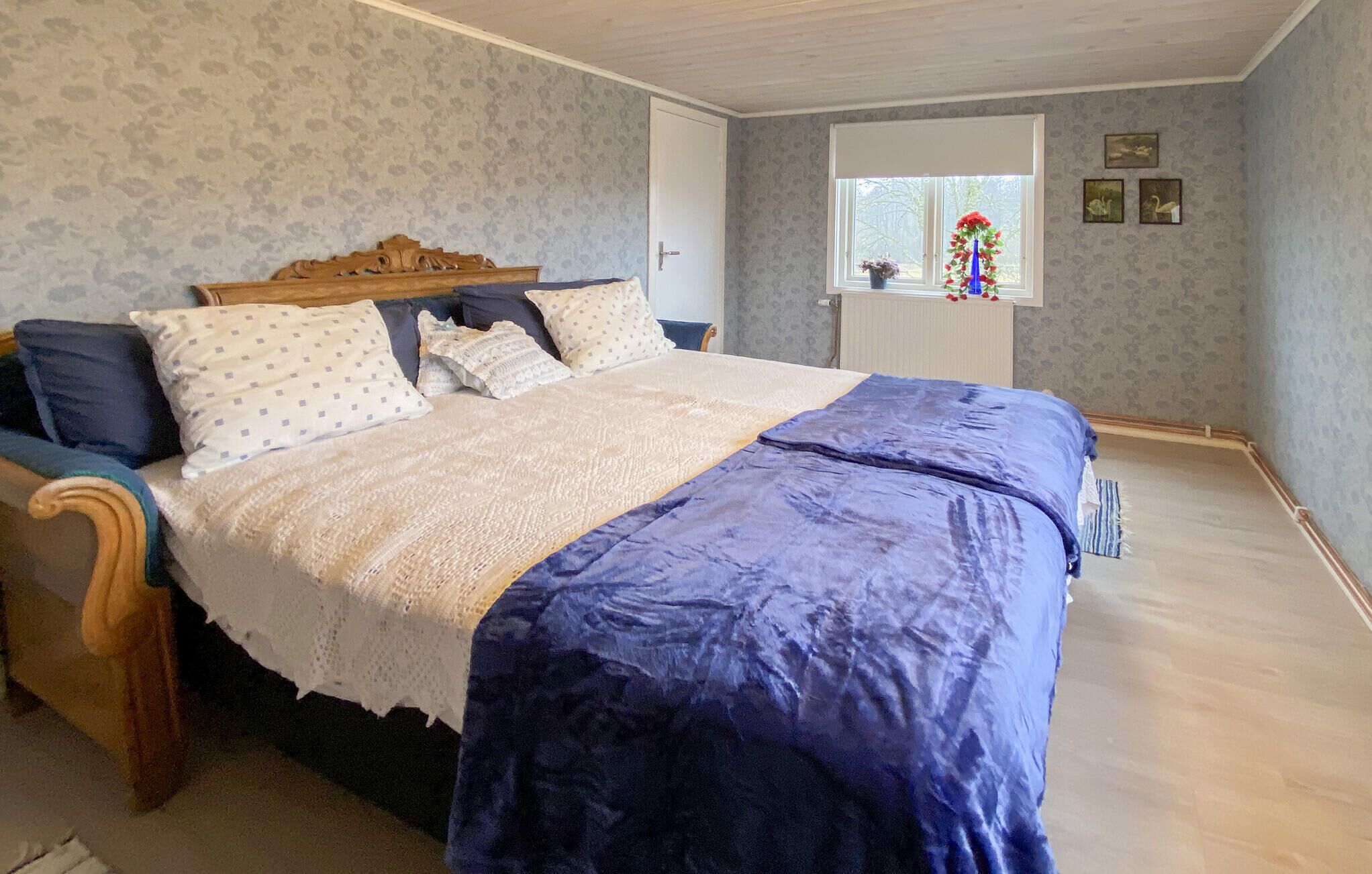 3 bedrooms