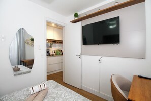 1 bedroom, Internet - Modern Apartment in Downtown São Paulo • 5 min to República Metro + Pool & Gym (São Paulo)