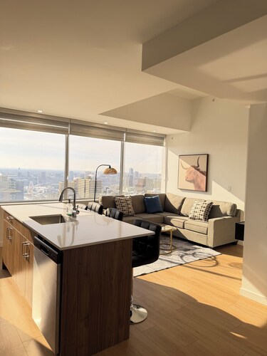 Spacious 2-Bedroom Downtown Suite | Perfect for Families & Groups