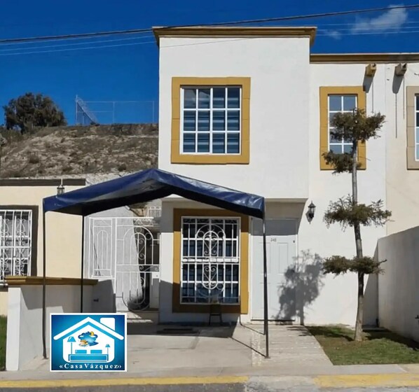 Classic Apartment, Garden View | Exterior - Hospedaje Casa Vazquez Colinas Plata (Pachuca)