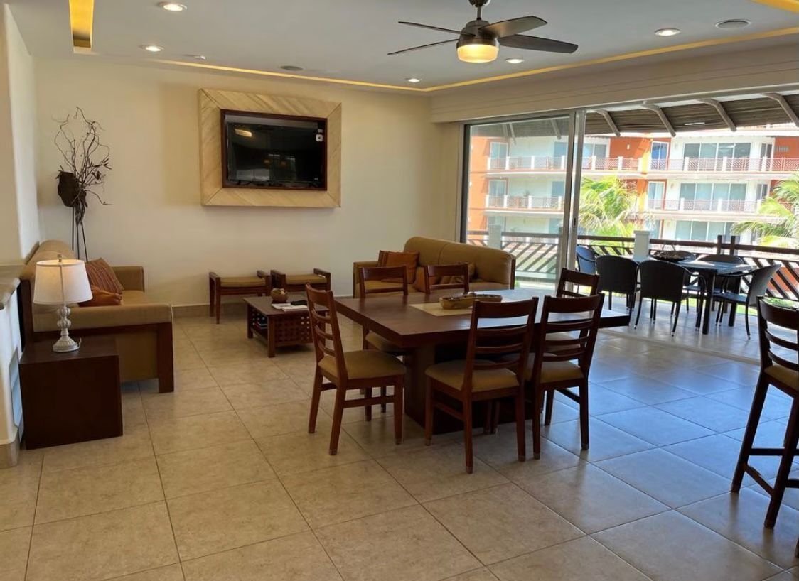 Panoramic Apartment, 3 Bedrooms, Balcony, Ocean View | Living area