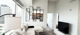 Chic 2BR Getaway | Room to Relax & Unwind