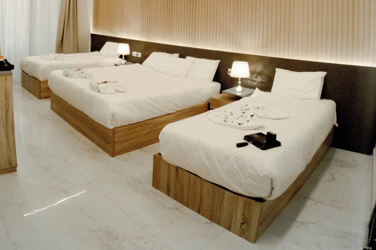 高級四人房, 露台