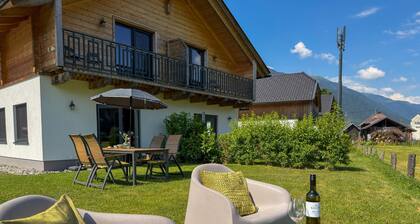 Chalet with sunshower and a panoramic view