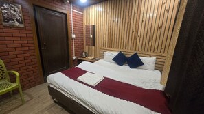 Habitación doble Deluxe | Escritorio y wifi gratis 