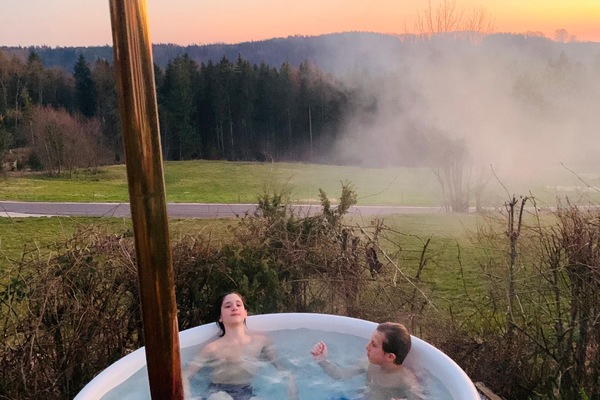 Bain à remous extérieur