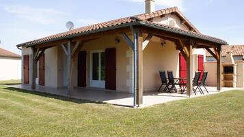 Rumah Comfort, 3 kamar tidur | Eksterior