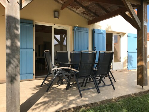 Villa in Parthenay With Private Garden