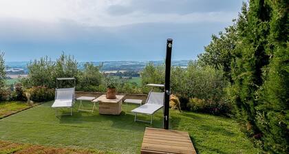 Spacious Stay in Montelupone