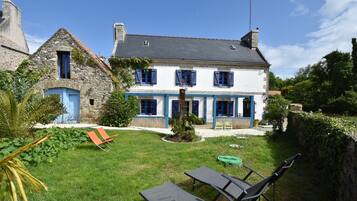 Nhà phong cách cổ điển, 3 phòng ngủ | Ngoại thất