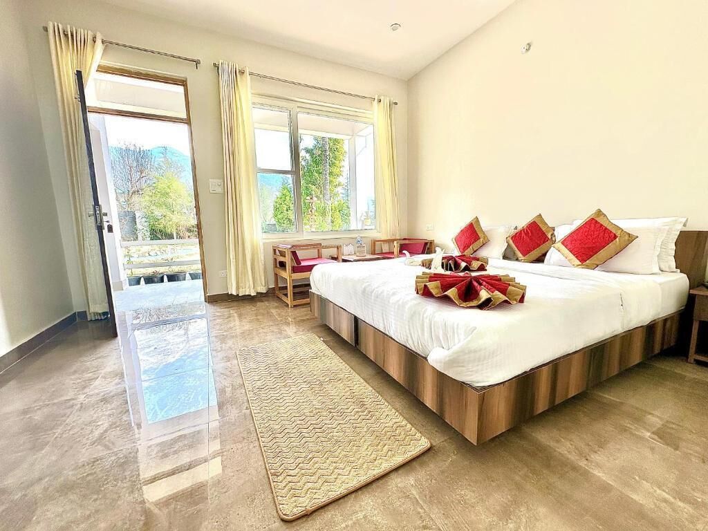 Deluxe Double or Twin Room